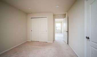 2825 Dillon Dr, Ann Arbor, MI 48105