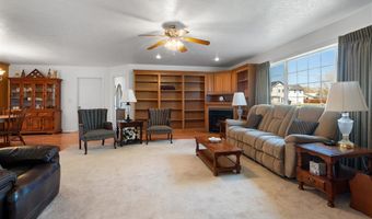 895 Roney Ave, Powell, WY 82435