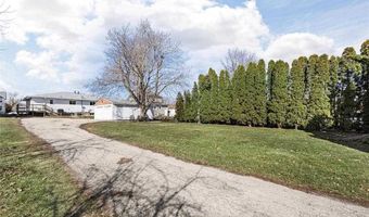 411 8th Ave, Clarence, IA 52216