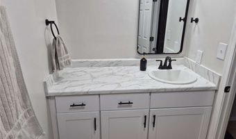 2053 Sweetwater Dr, Bullhead City, AZ 86442