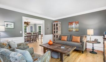 11 Mcafee Farm Rd, Bedford, NH 03110
