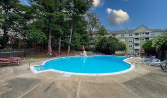 5250 VALLEY FORGE Dr #407, Alexandria, VA 22304