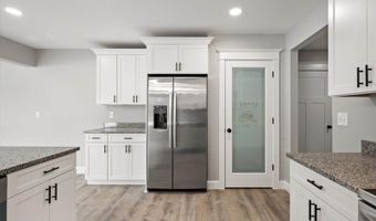 673 Streamside Ave, Hermon, ME 04401