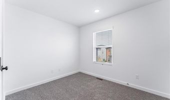 931 Reading Railroad Ln, Bentonville, AR 72713