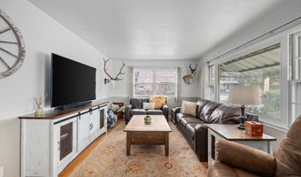 3248 ACACIA Dr, Cheyenne, WY 82001