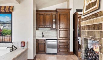 1880 N El Camino Real 48-49, San Clemente, CA 92672