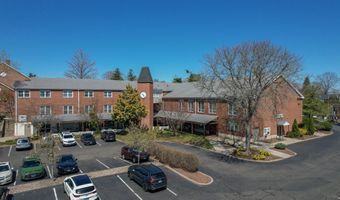 98 Elm St 2, Cheshire, CT 06410