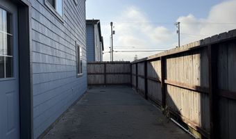 714 PIONEER Rd 1B, Brookings, OR 97415
