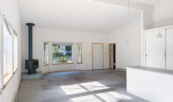 1475 SEACREST Ln, Brookings, OR 97415