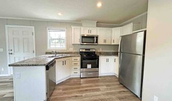 7055 Quarry Rd 8, Amherst, OH 44001