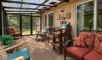 2242 W 15th Ave, Adams, WI 53910