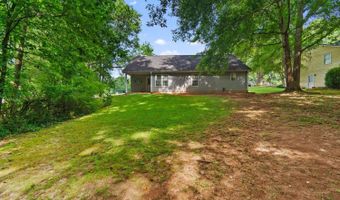 135 Springbrook Drive Dr, Auburn, GA 30011
