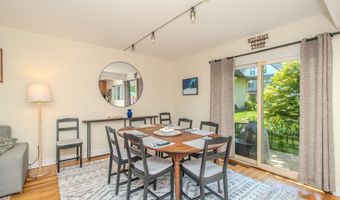 1795 Hideaway Ln, Ann Arbor, MI 48105