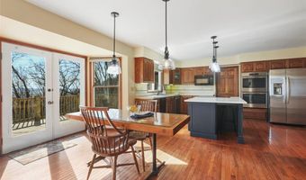 6 River Bluff Ct, Augusta, MO 63332