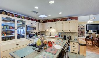 176 Madonna Dr, Benton, LA 71006