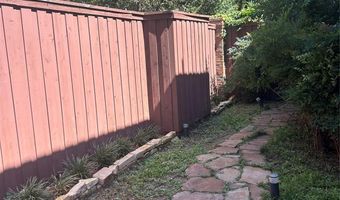 4144 Towne Green Cir, Addison, TX 75001