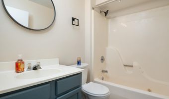 60 SANDSTONE Ct, Annapolis, MD 21403