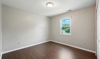 806 Deer Ridge Xing, Auburn, IN 46706