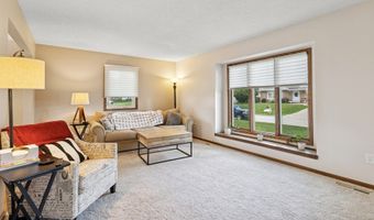 1304 7th St NW, Altoona, IA 50009