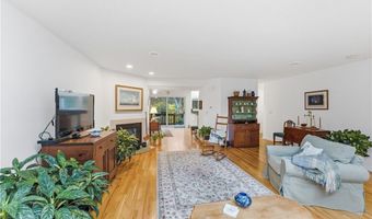 73 Oceanwoods Dr, North Kingstown, RI 02852