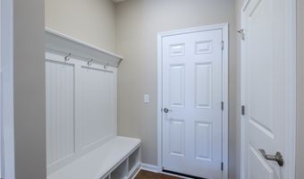 950-5 Memory Ln, Aurora, OH 44202