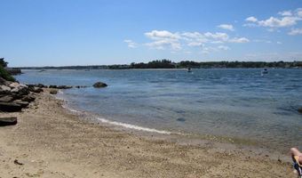 9 Central Pl, Bourne, MA 02532
