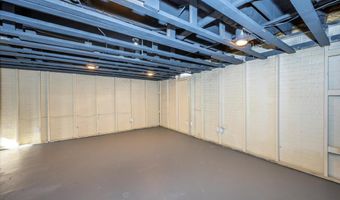 426 WASHINGTON St, Aberdeen, MD 21001