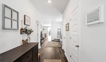 60 Backwater St, Port Royal, SC 29006