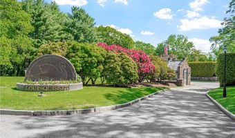 96 Nipmuc Trl B, North Providence, RI 02904