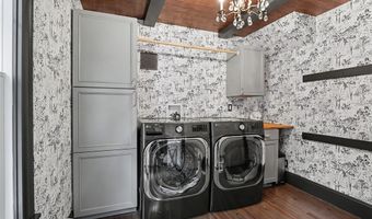 6600 Dye Rd, Akron, NY 14001