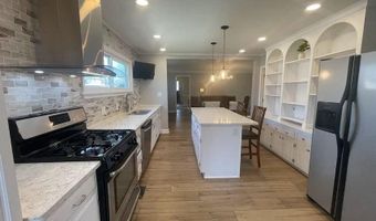 307 N Van Buren St, Auburn, IN 46706