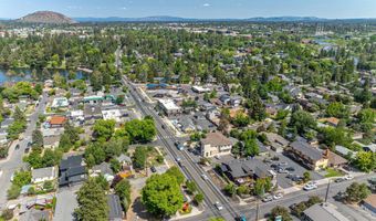 820 NW 12th St, Bend, OR 97703
