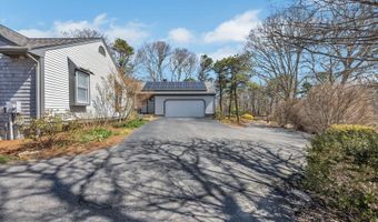 52 Clubhouse Dr, Bourne, MA 02532
