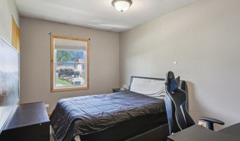 277 Sunset Ln, Antioch, IL 60002