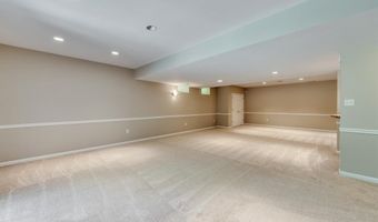 1515 Dietrich Glen Dr, Ballwin, MO 63021
