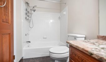 900 TUCKER Ln, Ashton, MD 20861