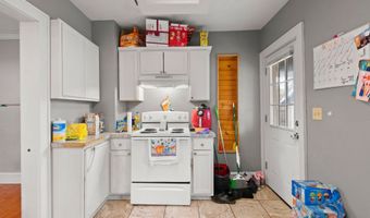 733 W GRANT St, Appleton, WI 54914