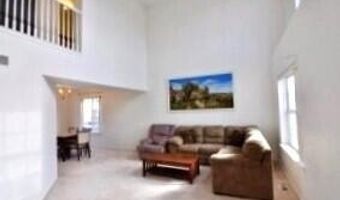 1692 Scio Ridge Rd, Ann Arbor, MI 48103