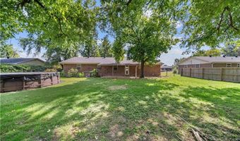 2401 SE 16th St, Bentonville, AR 72712