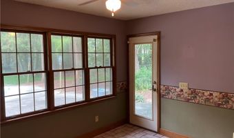 455 Forest Ave SE, Baxley, GA 31513