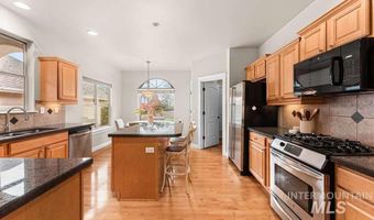6584 N Antler Pl, Boise, ID 83703