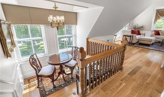 541 Bellevue Ave 5, Newport, RI 02840