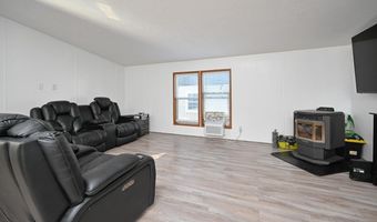 22 Woodlawn Dr, Allenstown, NH 03275