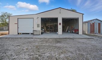 169 County Road 117, Alice, TX 78332