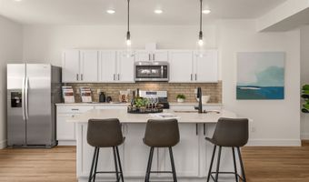 18939 SW Hazelwood Ln L-8, Beaverton, OR 97078