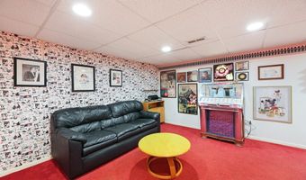 450 Eldridge Rd, Aurora, OH 44202