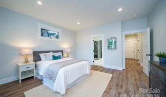 157 Meadow Breeze Rd, Arden, NC 28704