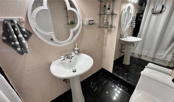 2750 NE 183rd St 201, Aventura, FL 33160