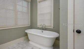 8 Crossbow Rd, Bluffton, SC 29910