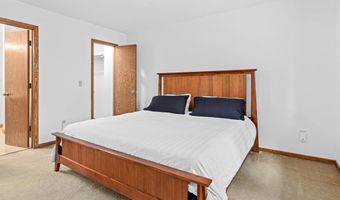 8574 134th St W, Apple Valley, MN 55124